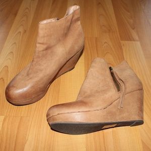 Aldo Sz 8 Brown Leather Platform Boots Round Toe